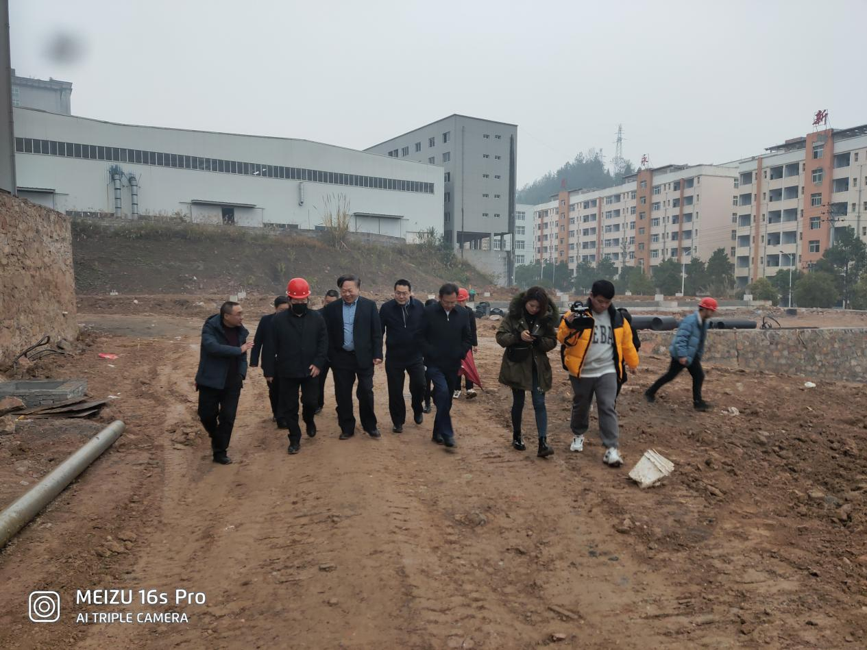 中國工程院院士、國家飼料工程技術研究中心主任譙仕彥到重慶69調研指導